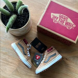 Vans Kids High-Top Sneakers - Brown and Black